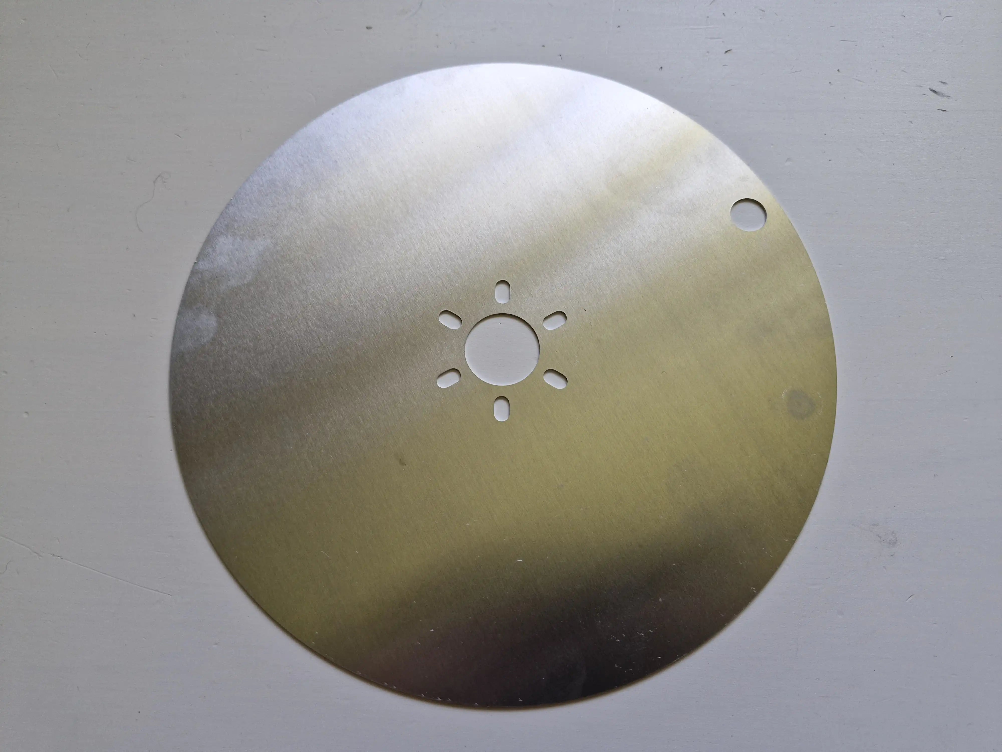 Skid plate for bigger Husqvarna Automower