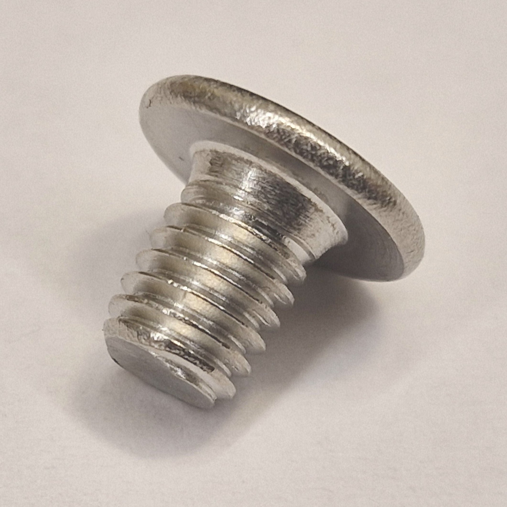 Center screw M6X8 for Skid plate bearing housing Husqvarna Automower and Gardena Sileno